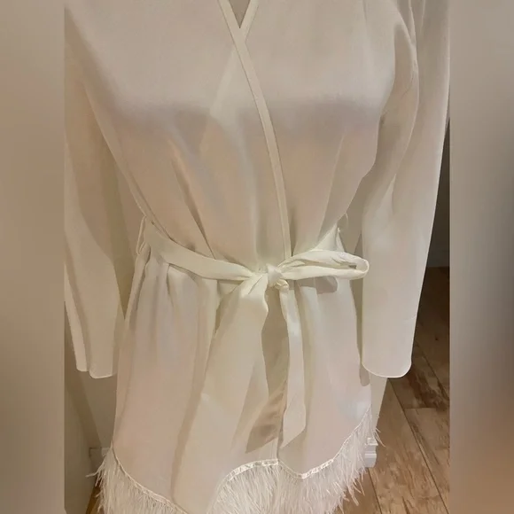 NWOT Raya Collection Swan Cover Up - Picture 4 of 10